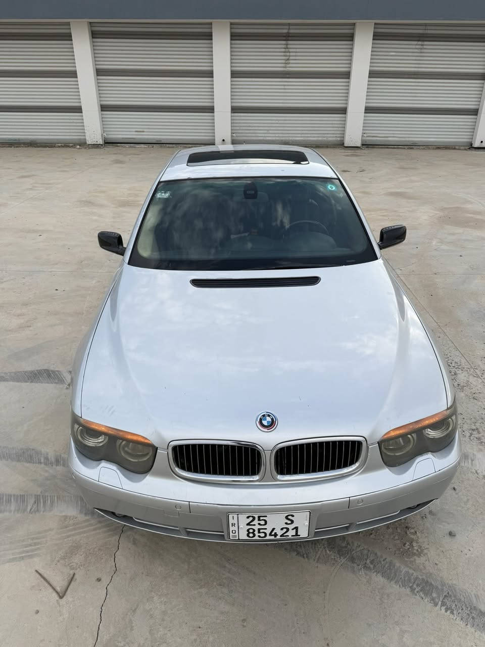 السلام عليكم
باخره 2001 745i  V8 
صبغ عام بدون ضربه
كير مكينه بالشرط 
فول مواصفات 
بوب شفط 
فتحه بالسقف 
كشنات هيتر 
ستيرن كهرباء 
دمام جوه الكشن 
سيدير جنجر 
بردات 
لايت زينون 
جنطه شفط 
&السيارة بيهه ABS حساس واكف 
داخلهه يحتاج ترتيب 
السايد بريك عاطل 
السيارة بأسمي شرط التحويل السنويه 2031 جديده هزه جديده 
السعر 98 بيهه مجال كلش قليل حك جيتك 
المكان كركوك ***********
