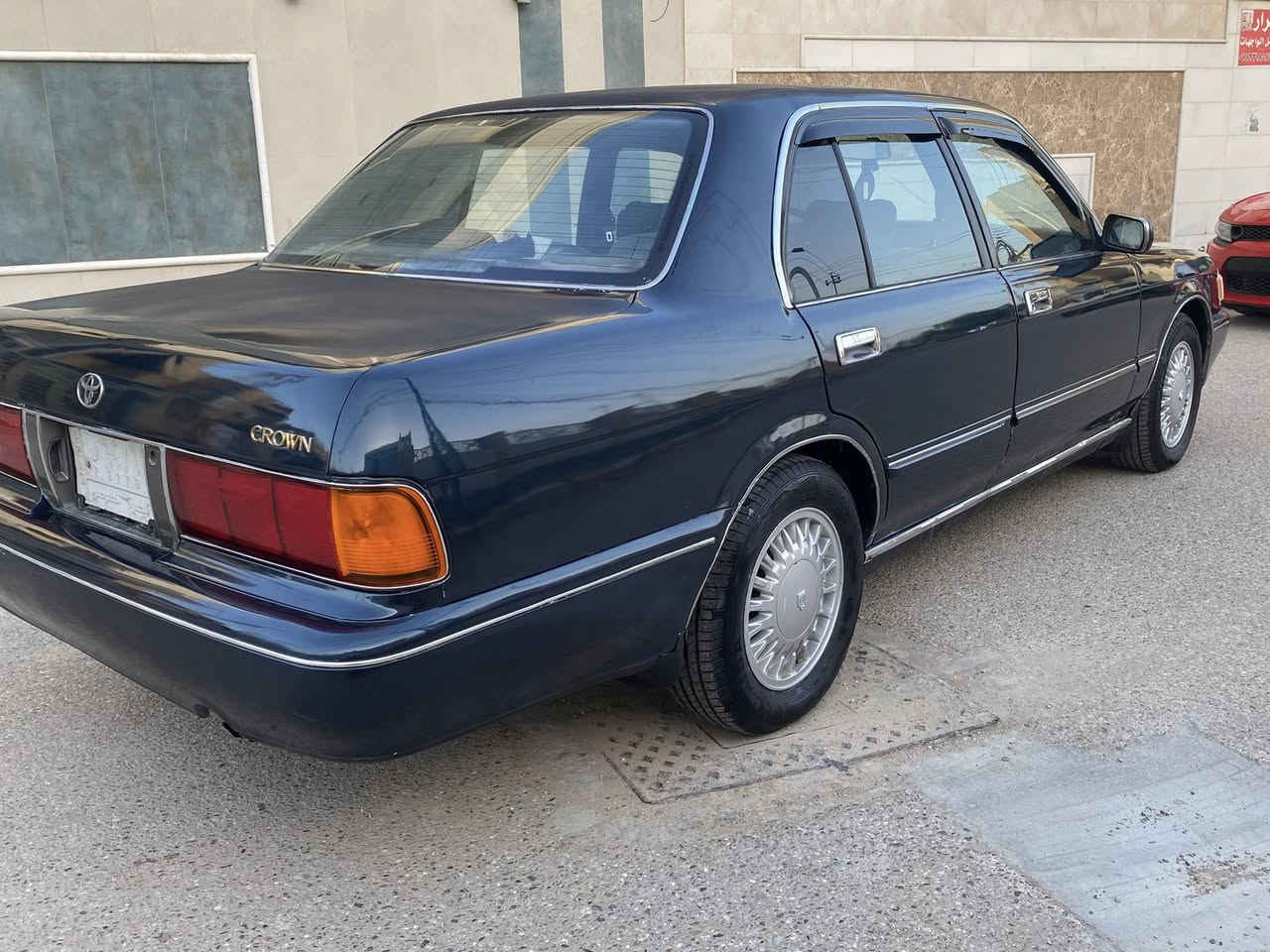 السلام عليكم ارنب طويل للبيع اكسن ثلث قطع رقم بصرة مشروع وطني مكفولة كص ونقل و عيب شرعي وضربه  قويه مصبوغه جماله مكينه وكير اثنين ونص جدد حدادية جديده تخم تاير كهربائيات كلها شغاله شاشه سنتر لوك دواخل جديده مانقصها شي سيارة احلا من الصور السعر 75 بيها مجال العنوان الناصريه مركز للأستفسار ***********
