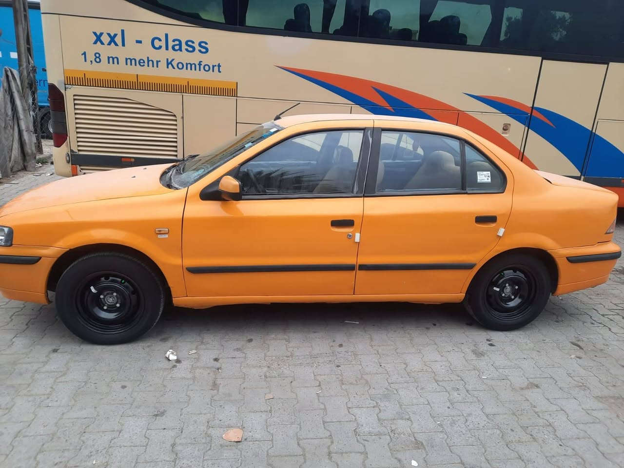 السلام عليكم سمند 2017 صبغ نص جاملغ امامي فقط مكان السيارة بغداد الجديدة مكلفين بالنشر السعر55 للاستفسار الاتصال على الرقم ***********
