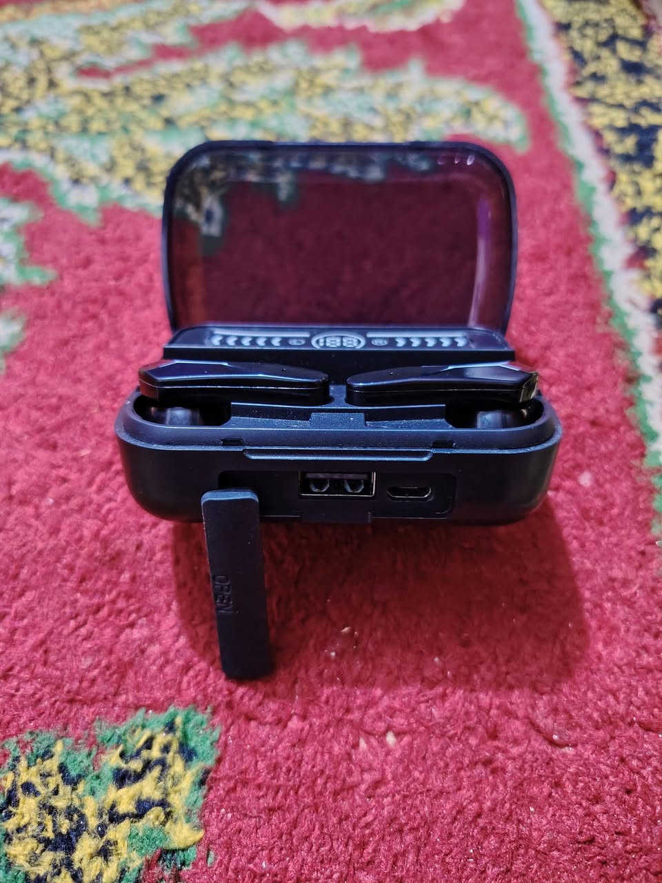 السلام عليكم سماعات درجه اولى دمام الله شاهد علي عاليات دمام تقول اثنيناتهن ب 15 عنواني نجف شارع حنون قرب جامع الرضا 📞***********
