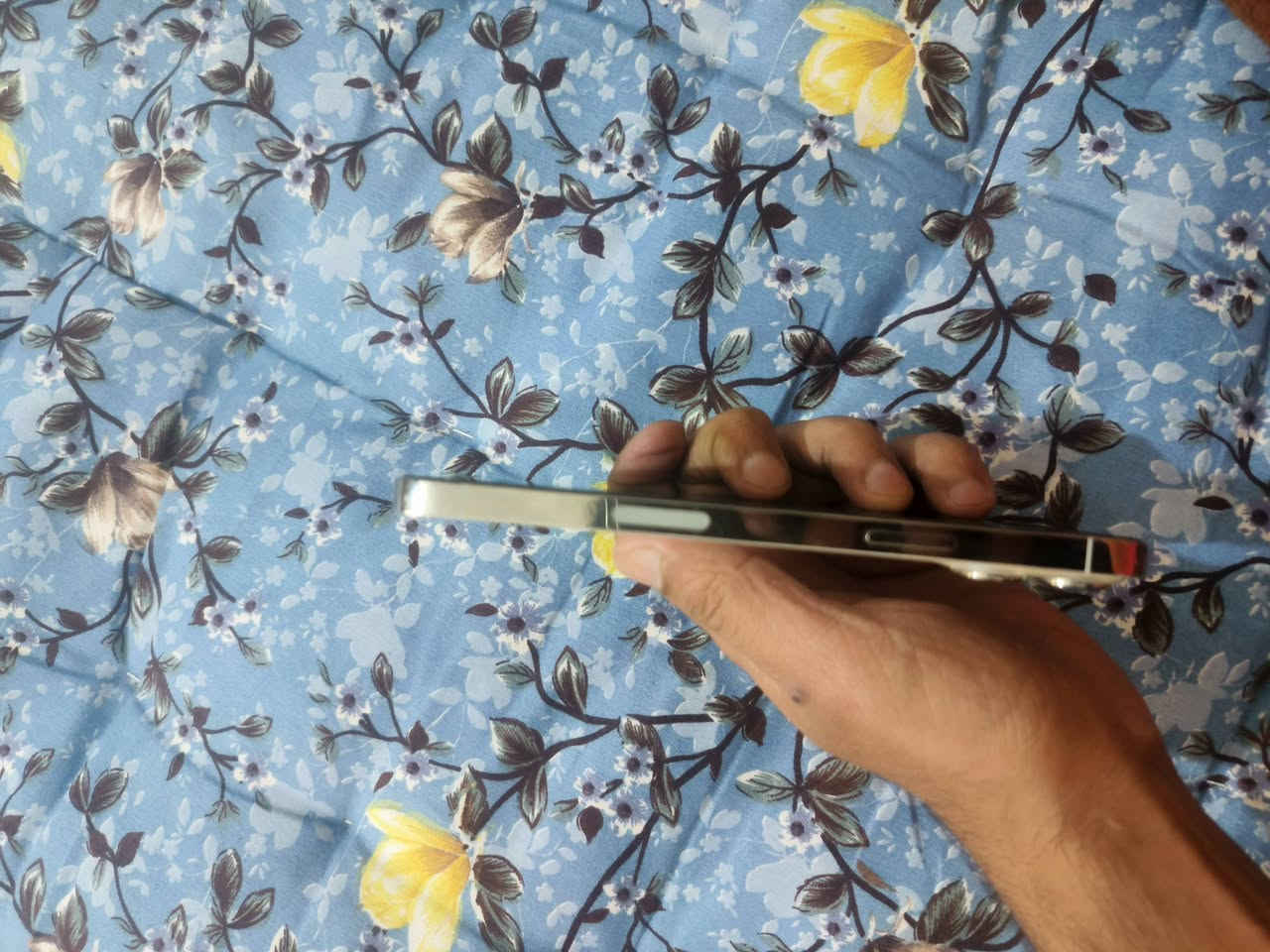 ‏13 برو ماكس نضيف كلش مال بيت ذاكرة 128 بطارية89 ماداخل تصليح ولا مصلح بي شي اخو الجديد تاخذة من البيت السعر 550 وبي مجال مكاني بغداد الشعلة


**إذا كنت صاحب هذا الإعلان وتريد حذفه لأي سبب، رجاءا أرسل رسالة إلى الدعم الفني**