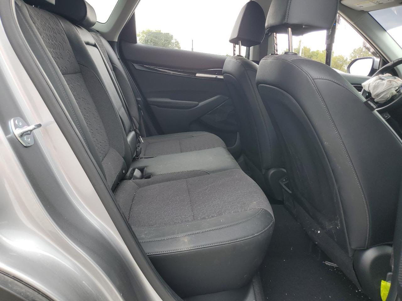 السلام عليكم
كيا سلتوز S مديل 2025  

كص جديد سياره بل شحن بعده. 

سعر واصل عقبه. 125 

تواصل /***********
