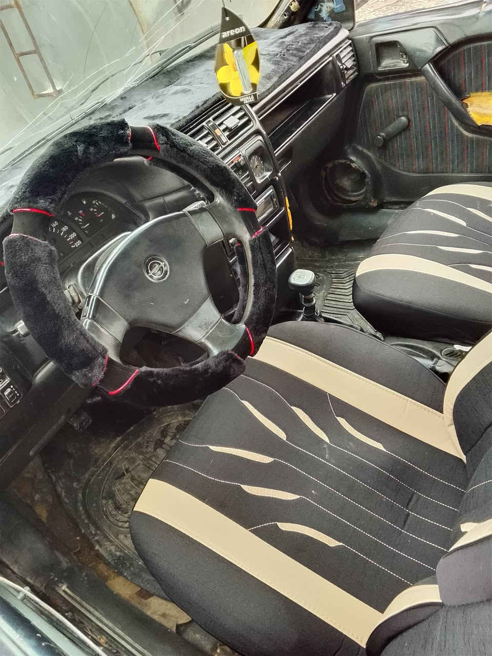 فكتره حجم 20 موديل 92 رقم اخضر شرعيها موجود تريد وكاله تريد تحويل كاربون بيها سياره نضيفه دوشمه جديد محرك وكير شرط السعر 30وبيها مجال قليل


**إذا كنت صاحب هذا الإعلان وتريد حذفه لأي سبب، رجاءا أرسل رسالة إلى الدعم الفني**