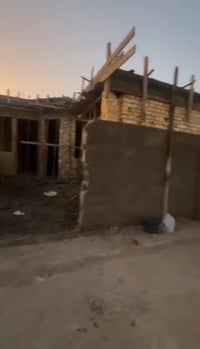 بيت حي الجامعه بناء جديد مساحة 130سند 25 قرار محكمه بتكون من صاله ومطب...