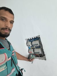 تأسيسات كهربائية • صيانة بوردات • تشخيص أعطال