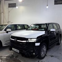 للبيع او مراوس لاندكروز موديل2025ضمان ساس لمتت بلاك ادشن كفاله عامه  ا...