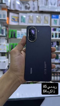 ريدمي مستعمل نضيف ما مبدل اي قطعه  سعره مناسب  07811122345