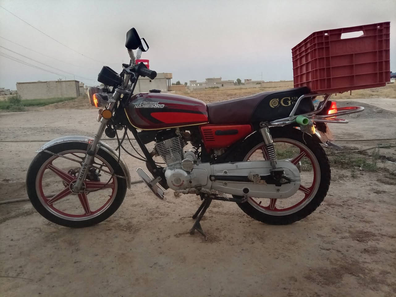 السلام عليكم ماطور ٥كير نشاط فول كهربائيات شغاله محرك نضيف لاصرف ولا بخار سعر٤٠٠وبي مجال بسيط مكاني شاطي الجدر***********
