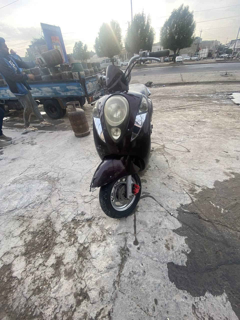 السلام عليكم سيام كلاسيك 120 سرعة طافية كوم حديد الميكنة شغالة فقط كاطعة نار كهربائيات كلهة شغالة دراجة نصبتهة تخبل بس كطعت نار فقطططط سعرهة 200 وبيهة مجال العنوان بغداد سريع حي العامل  *********** واتساب
