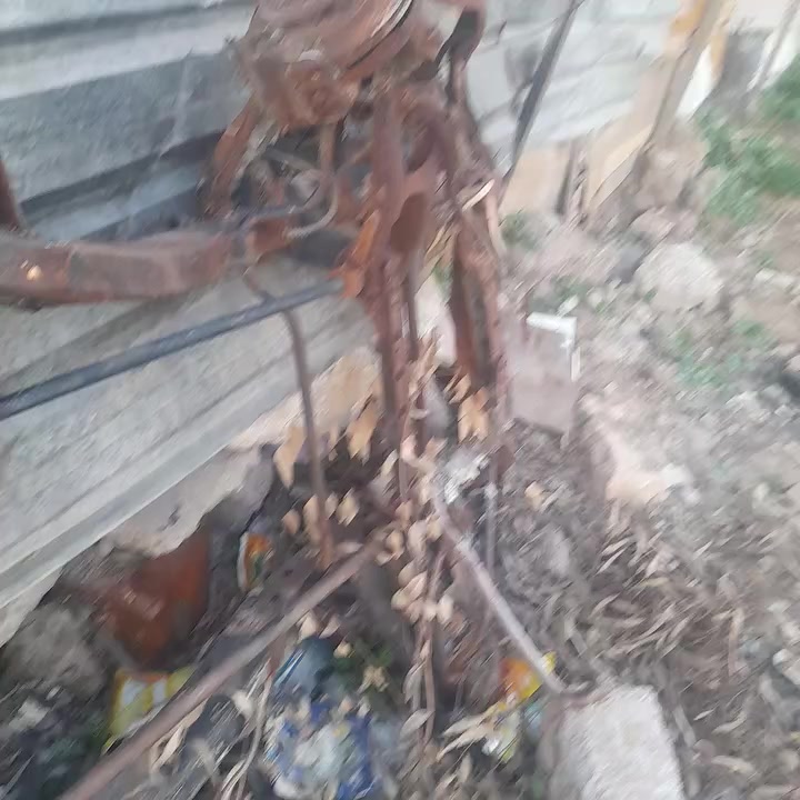 سلام عليكم اخوان هاي سياره للبيع مثل ما موضح اريد ابيعهة على رمضان بيش تفيدكم بالكيلو ماعرف


**إذا كنت صاحب هذا الإعلان وتريد حذفه لأي سبب، رجاءا أرسل رسالة إلى الدعم الفني**