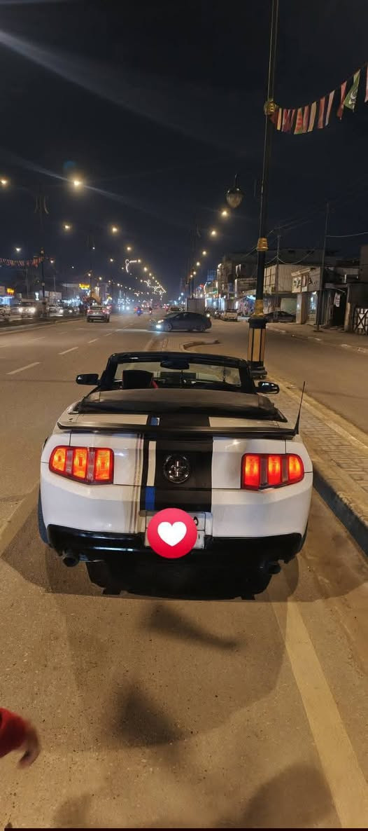 فورد موستنك موديل 2012 كشف 
مكينة 3700 مكفوله
كير اوتماتيك مكفول
تبريد شغال ثلج 
شاشه اندرويد
سماعات مضخم
داخلها يخبل الدشبول يلمع لا فطر ولا جراد 
تحكم مري
الكشف يشتغل عالدكمه 
كهربائيات من الطول للطول شغاله مابيهن اي نقص
مدوشم الكشنات احمر واسود
شادلها لحيه شفه حمره
دوسات شفه حمره
لد جوه الدعاميه الاماميه
السياره حيل معتني بيها وتعبان عليها وصارف عليها مثل متشوفون كدامكم
تجي تشوفها و أتطلع المنشور اي شي كاتبه تلكأ عكس الواقع خسارك كروتك روحه و رجعه 
رقم اربيل ب اسمي اني تريد تحويل احولك ثاني يوم او تريد اسويلك وكاله عامه ب اسمك بكيفك 
السعر 75 وبيها مجال بسيط حك الجيه
*********** (ابو ياسر) 
مكاني بابل الحله
