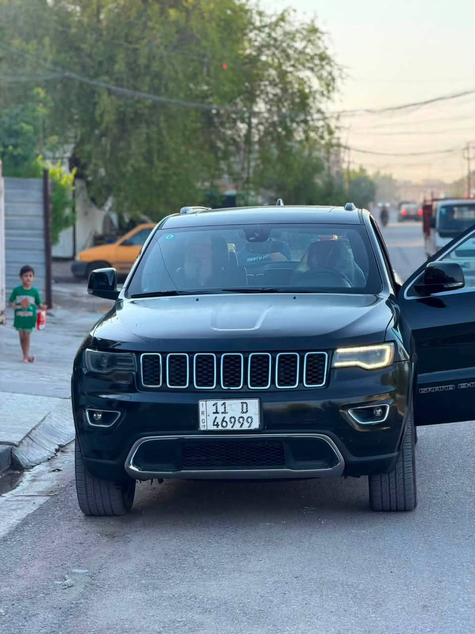 جيب كراند شيروكي فول مواصفات بانوراما لون اسود موديل 2018 سعر 238 ورقة وبيها مجال موبايل ***********
