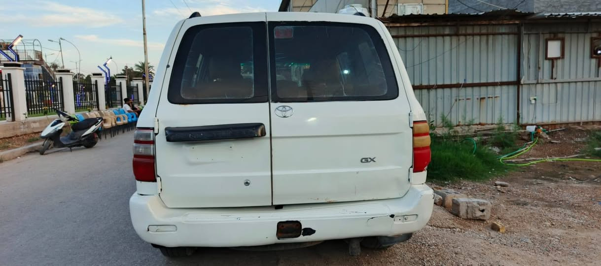 السلام عليكم حبايب مونيكا  ٢٠٠٤مزاد الداخليه سياره نضيفه بيه مشكله بالكير مندون حادث محرك بلادي تبريد شغال للبيع السعر 75 وبيه مجال قليل مكاني بغداد  ***********
