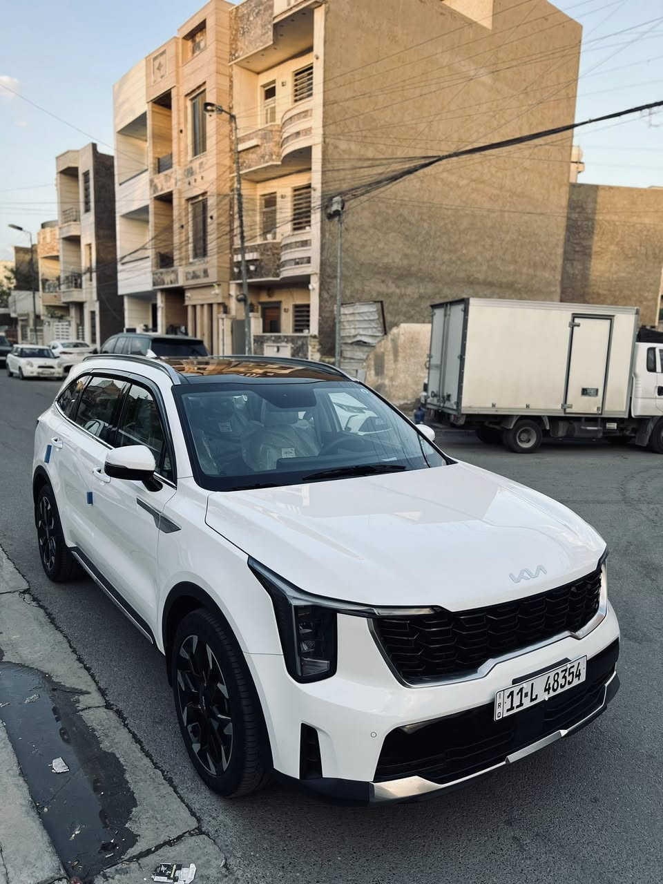 السلام عليكم 
كيا سورنتو 2024 خليجي للبيع
رقم بغداد ماشيه 27

فول مواصفات ١/١
بانوراما
مانع اصطدام
كشنات جلد
حجم لمكينه 6 سلندر
حساسات محيطيه
حساسات اماميه خلفيه
بصمه
بصمه دخول بابين  
شاشه كار بلي متصله 
كامره خلفيه  
كامره اماميه
كير ماوس
درايف مود 
سايد بريك بصمه
بردات خلفيه
شحن لاسلكي
منافذ تايبسي 
منافذ يواس بي
كشنات امامي خلفي كهرباء
٤ اوضاع قياده
Led امامي وخلفي
اوتو هولد 
نظام نزول منحدرات
7 راكب
٣ قطع تبريد
صندوق كهرباء
نقطه عمياء 
فول تحكم ستيرن 
عدتها لاحتياطيه من لشركة 

السعر  315 وبيها مجال بسيط 

العنوان الاعظمية قرب مستشفى دجله الاهلي

للاستفسار ***********
