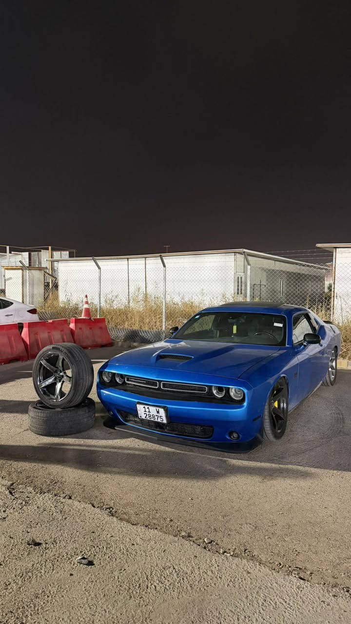 جالنجر srt اصل موديل 15 ماشيه 85 الف محرك 6400 
فول للاخير من الرادار للفتحه 
حادثها موضح بالصور 
جاهزه للاخير كير مكينه حداده امامي خلفي 
مكانها شارع بغداد 
*********** ناصرية, ذي قار
