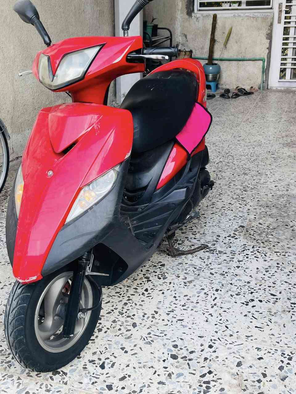 السلام عليكم. دراجة ثعلب. بلاديه.    دراجه بلاديه   سلف هندر. نكره     جيب وياك.   الف فيتر 800 قفل.  حك جيه. وكعته. ***********
