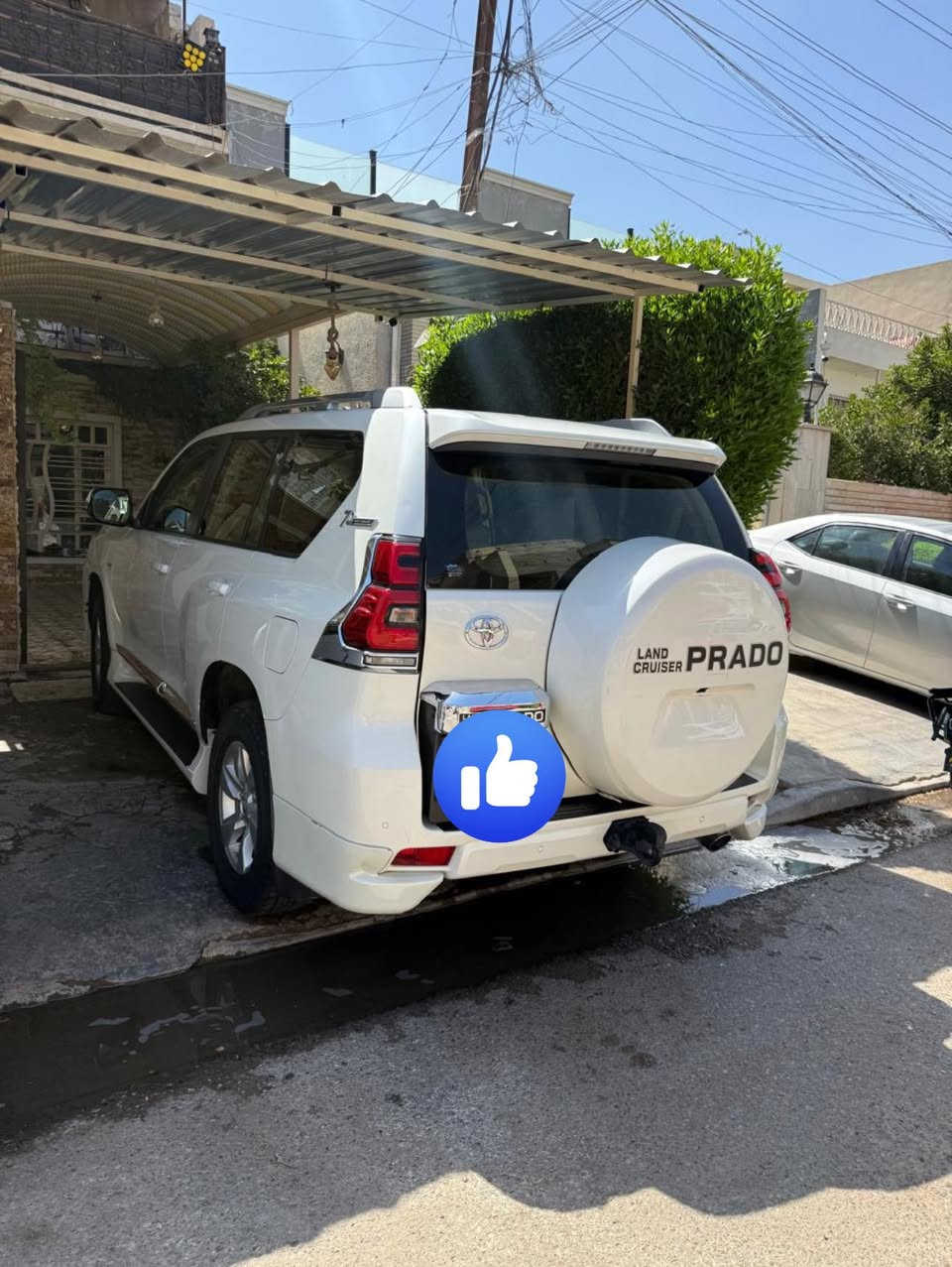 برادو 2018 خليجي سبعينيه
6 سلندر رقم اربيل 
كشنات جلد 
شاشه كاربلي 
تحكمات استيرن 
تشغيل عن بعد 
كشنات كهرباء
وبعد بيها مواصفات 
بيها 3 قطع  
بابين مبدله 
وجاملغ مصبوغ 
مكان السياره بغداد 
فيس ممتواجد 
***********
