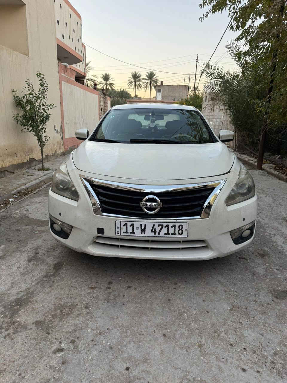 السلام عليكم نيسان التما ٢٠١٣ خليجي محرك ٦ سلندر رقم بغداد السنويه تسقط ب ٢٠٢٧ ب اسمي
بيها مكانات كلير ابيع حزام دواخل مابيها شرط الفحص
المواصفات فول
 فتحه 
بصمه 
اشاره بالمري 
شفتات 
تبريد وتدفئه قطعتين 
كشن كهربائي 
داخلها جديد لك 
كهربائياتها كلها شغاله
محرك ٦ سلندر بلاد 
السيارة بيها مشكلة ب الكير السياره تمشي وطبيعيه بس الزنجيل مال الكير بي مشكله بس بدايه السياره من تمشي وراها طبيعي 
اني انزل سعر الكير من السيارة
السيارة سعرها ١١٠ مكاني ديالى بعقوبة 
مارد خاص اني مكلف بلنشر
***********
