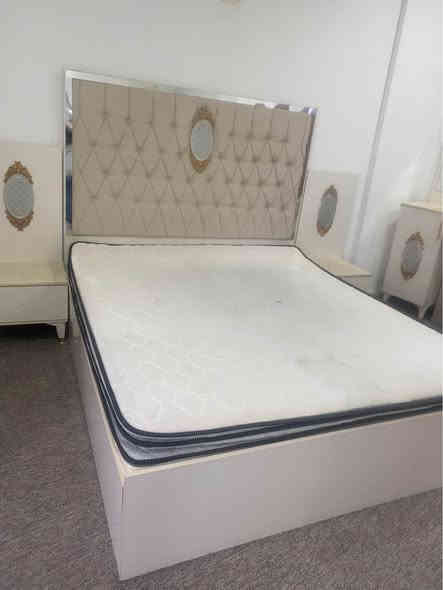 غرفة النوم تركي اصلي ٩قطع حيل نضيف مستعمل قليل سعر ٤٥٠ ألاف عنوان دهوك بروشك ت*********** دهوك
