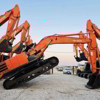 هيتاشي ZAXIS 200LC • 2018 • 9000ساعة