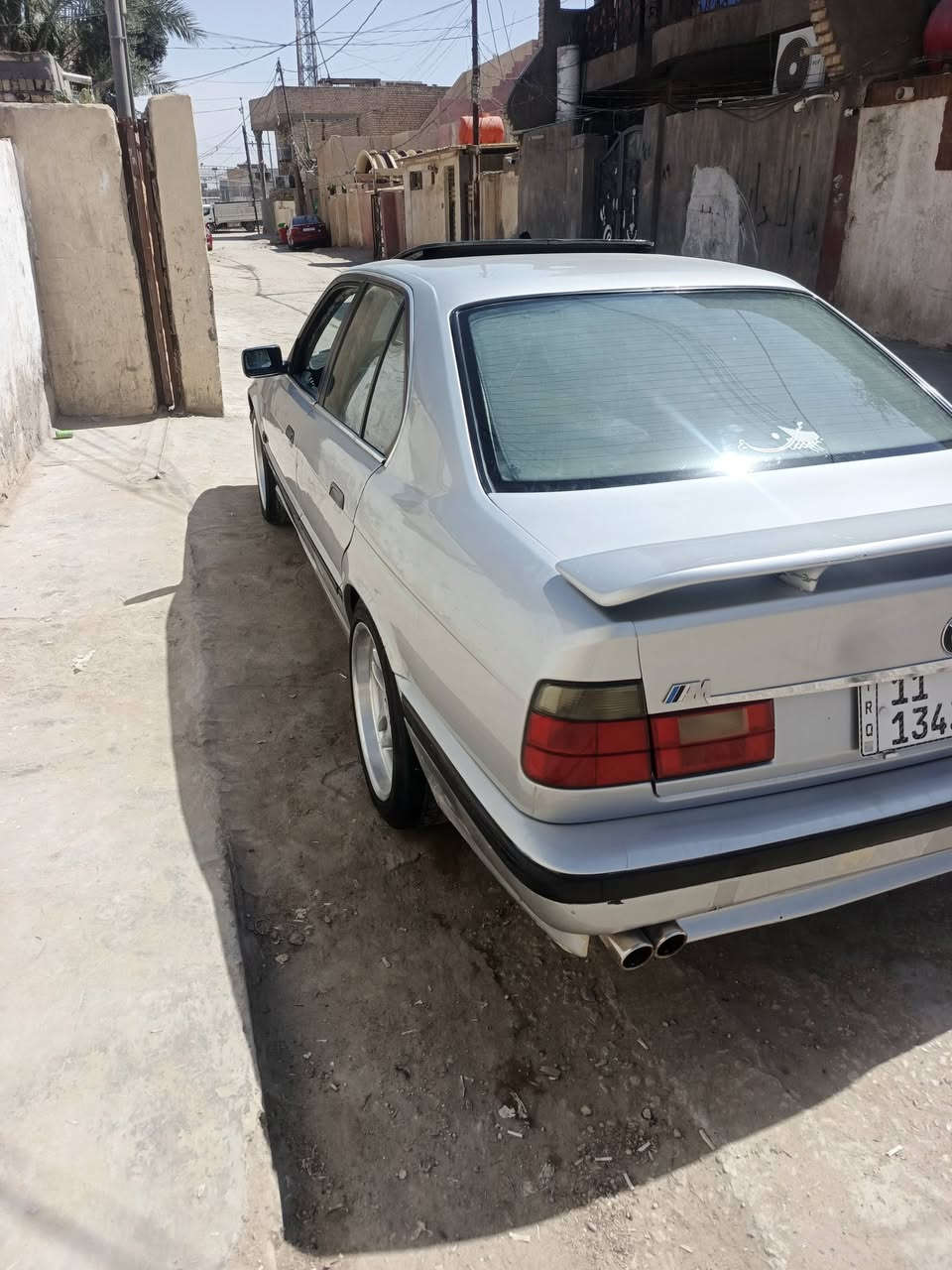 السلام عليكم بي ام لبيع مديل 93اصل فول فتحه تبريد ثلج كهربايات كله شغالي السياره مال جناي صدر امامي خلفي كله  حجم المكينه 525 جديد رقم بغداد الدولي تحويل مباشر  مكان السياره حله قرب جسر نادر السعر 72وبيه مجال قليل الاستفسار اكثر ***********👉
