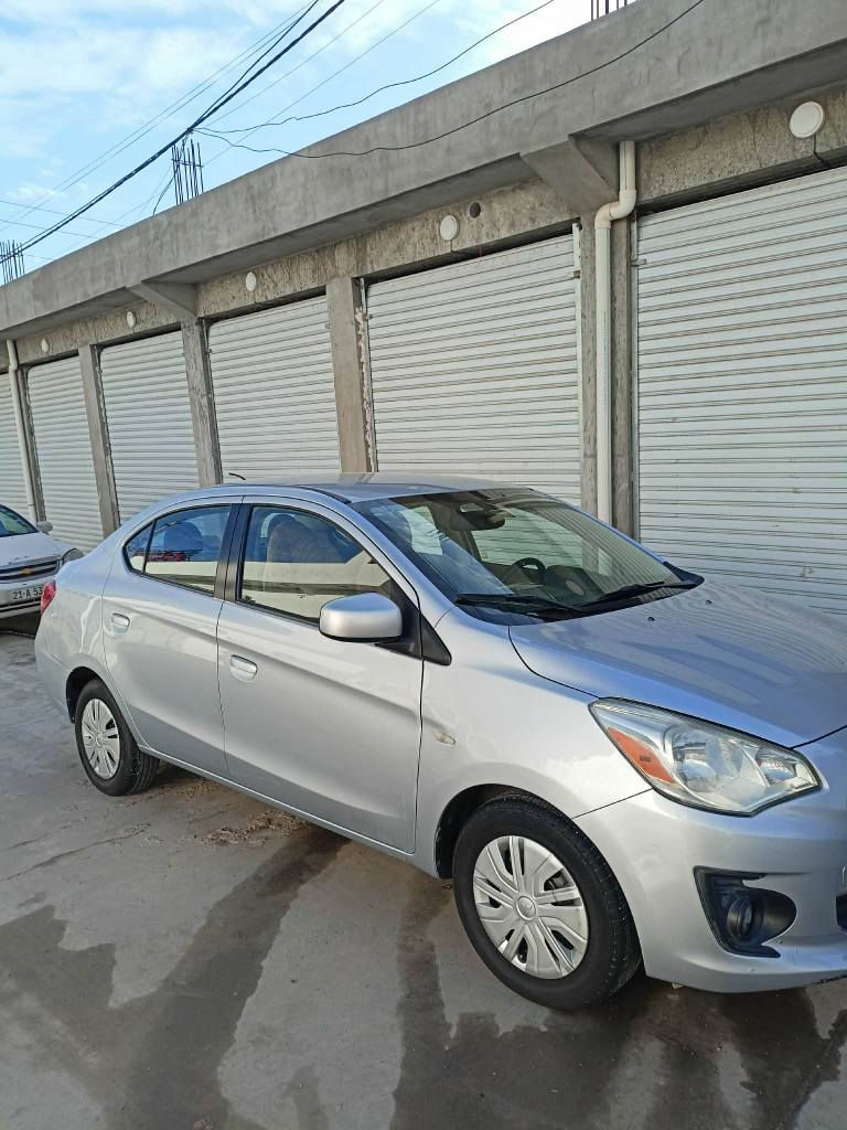 ميراج موديل 2017سنويه جديده بسمي كوبون بنزين بيها ضررها ثلاث قطع أمامي بدواخل بشرط فحص سعرها 85مكاني كركوك شوراو ملاحضه أني مكلف بالنشر خابر ع رقم ***********او*********** كركوك, العراق
