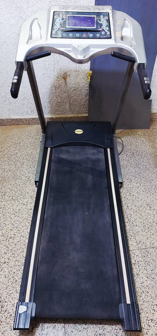 جهاز جري بالة حجم كبير للبيع السعر 100 جهاز نقص بي الماطور عاطل ابيعة كوم حديد للاستفسار *********** عمارة, ميسان
