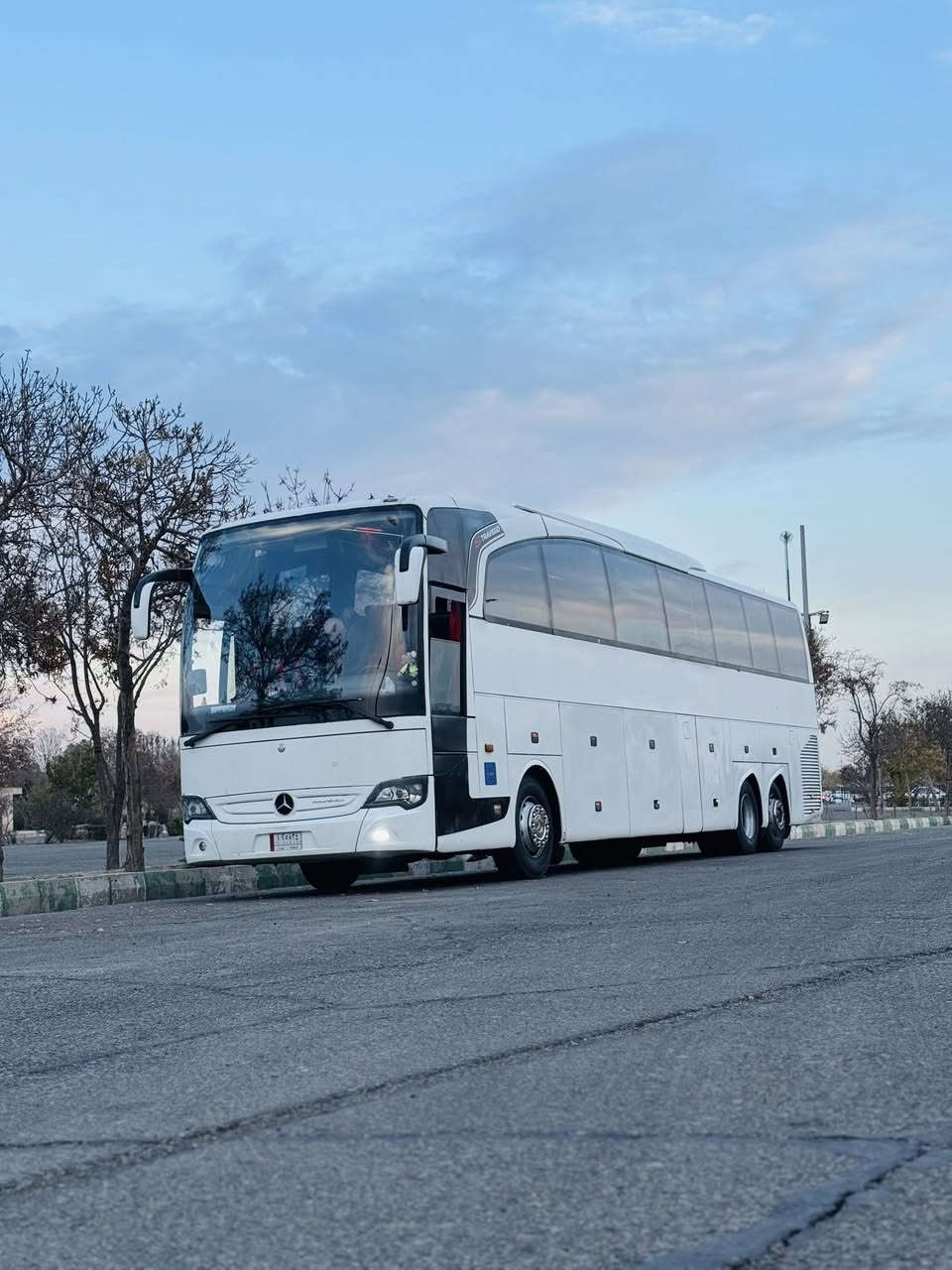 سلام عليكم اترفيكو Vab بيع او مراوس جيتي او ام سيوف عدد مقاعد 42 فوق موديل 2006 رقم كركوك كامله خراجيه وسنويه مكينه 8 كير عادي مكينه وكير واكسل ورتايدر كله شغال شرط جاهزا تخم تاير مكان بغداد السعر 625 وبيها مجال *********** للاستفسار
