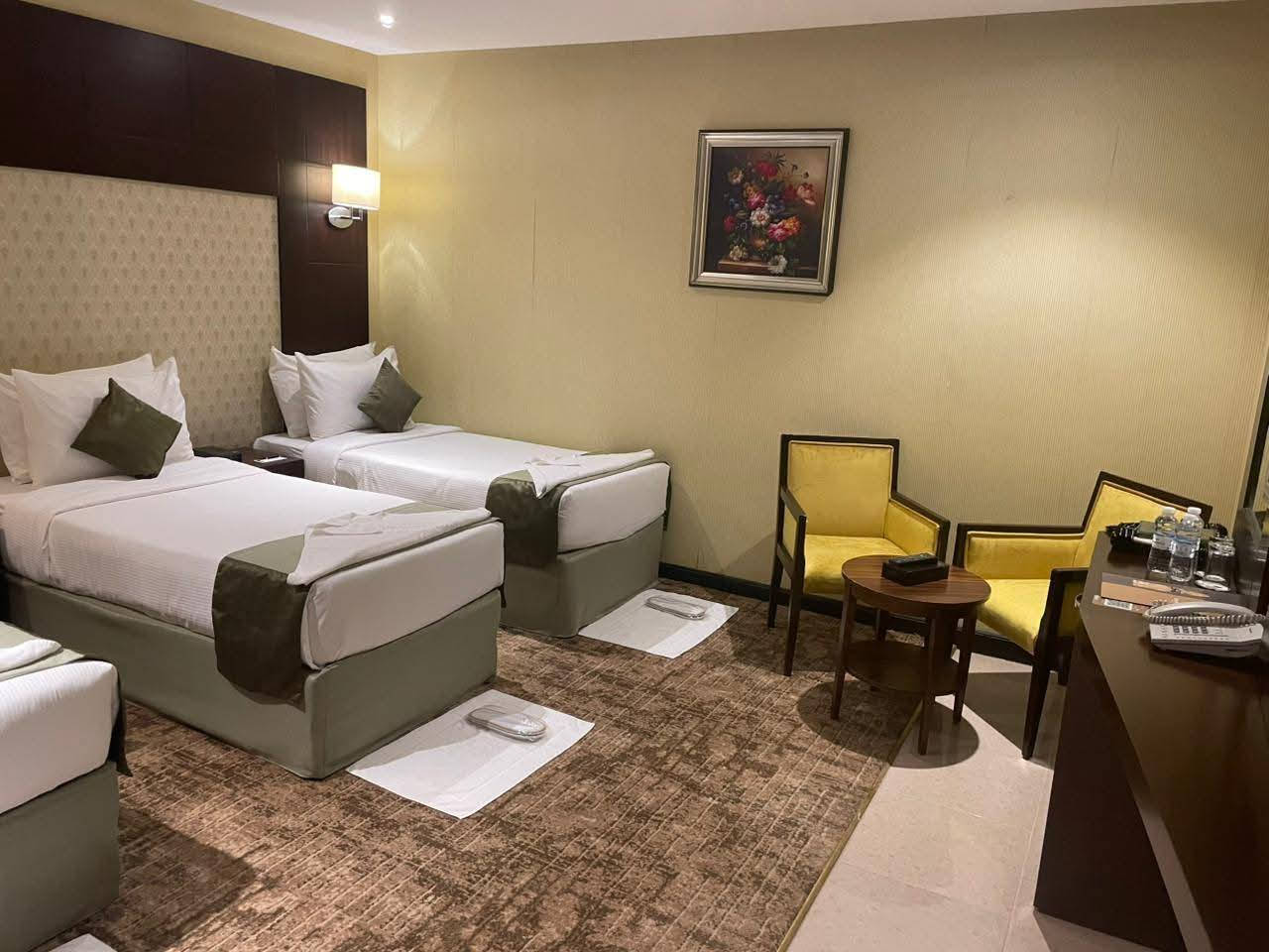 🔴🔴🔴فندقنة لعمرة النصف الأخير
700$ فقط 
فندق منى كونكورد 
المقاعد الآخيرة 
*********** 
***********
