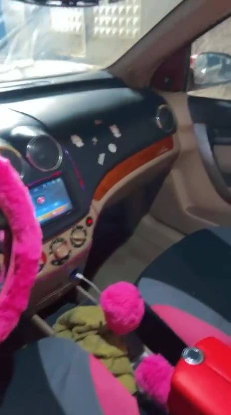 السلام عليكم
افيو هاج باك للبيع 

مكينه وكير مكفولات تخم ويل و تاير باتري جديد دوشمه الداخل سياره بيها مكانات صبغ ابيع حزام تدفه وتبريد جديد بس طار الغاز باسمي تحويل ثاني يوم شرط التحويل سعر 60 وبيها مجال حك الجيه ماشيه 105 حقيقي سياره بناتيه ***********
