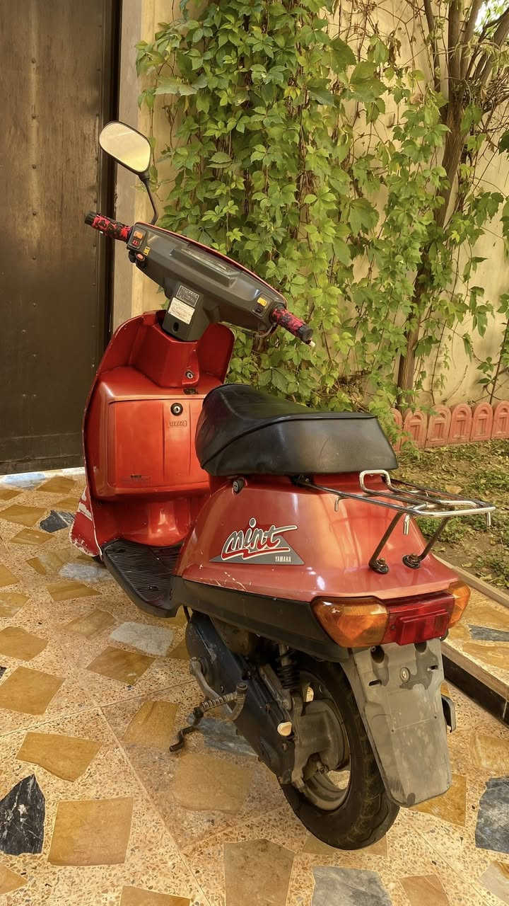 ياماها منت 
مكينة ستندر مامفتوحة 
كلو شغال مابي أي نقص
( السعر 250 )
رقم الموبايل ‭0774 260 7414‬
