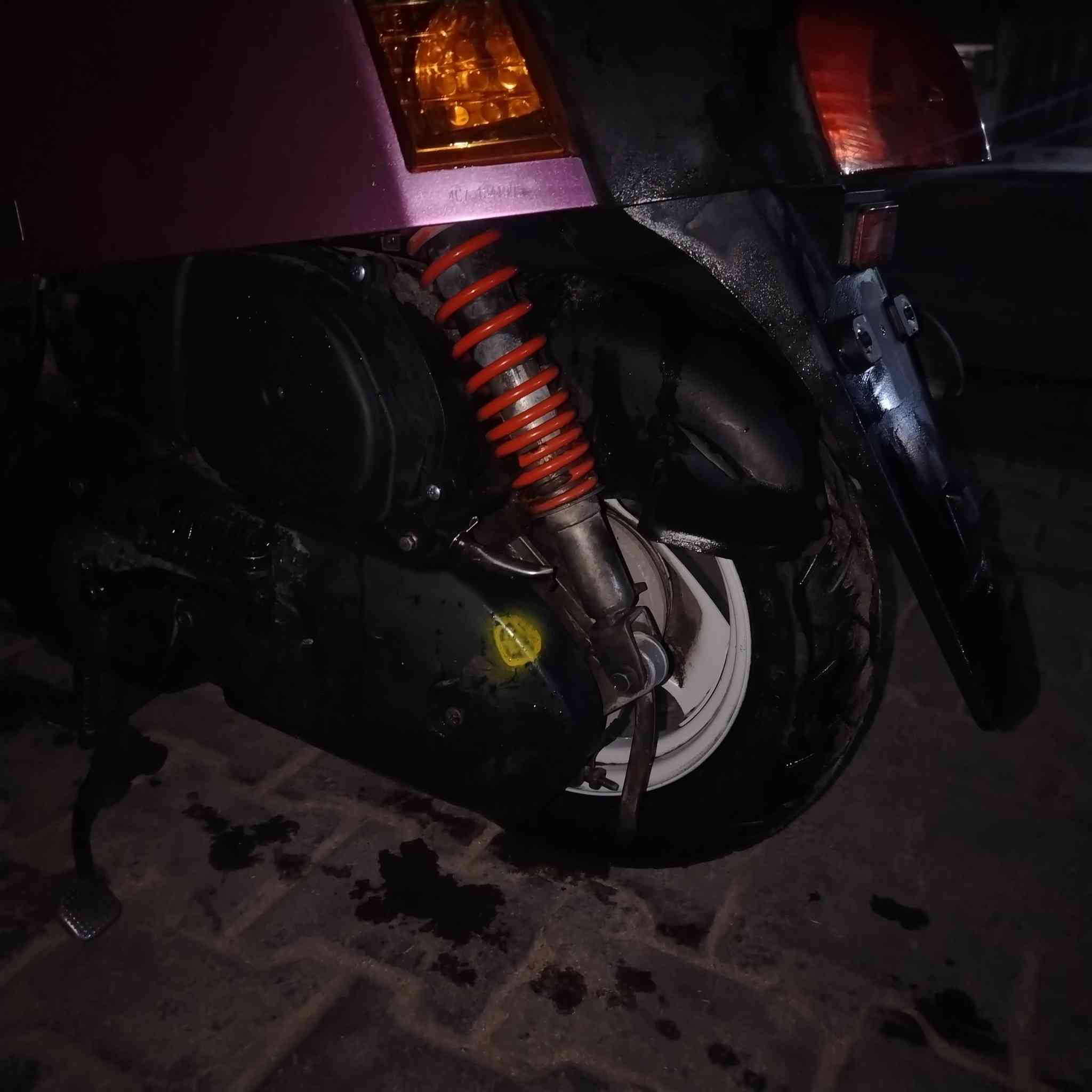 سلام عليكم بوليس للبيع او مراوس بكير هذا رقمي ***********
