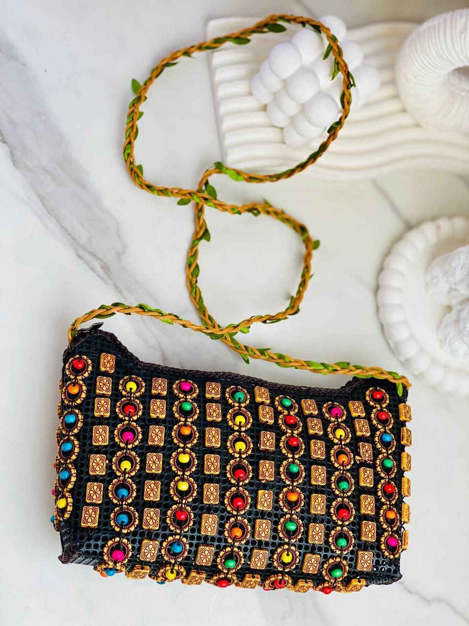 كملي اناقتج ويا حقابنه الجميله وبأسعار مناسبه متوفر توصيل الجميع المحافظات 🚗


**إذا كنت صاحب هذا الإعلان وتريد حذفه لأي سبب، رجاءا أرسل رسالة إلى الدعم الفني**