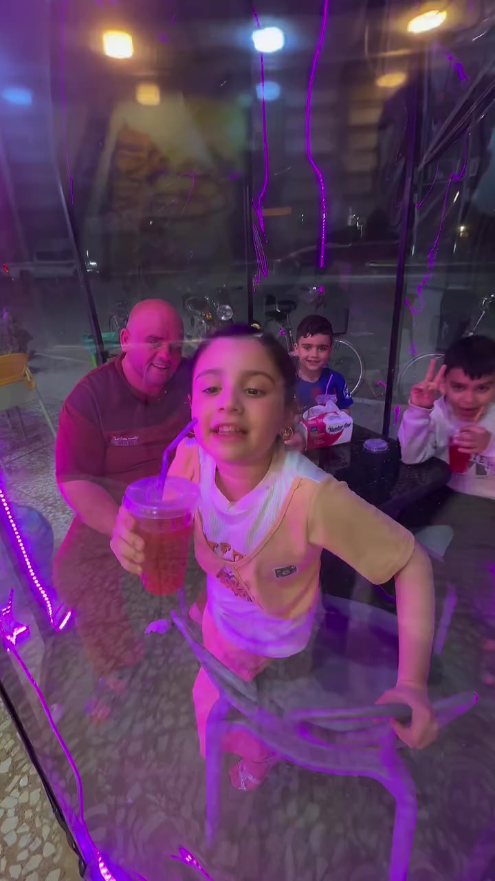 �👧🧒 عالم الفرح للصغار بانتظاركم 👧🧒🌈

أحلى الضحكات وأجمل الأوقات لأطفالكم ويانه 🎉
جلسات مريحة ✨
حلويات لذيذة 🍰
عصائر طبيعية 🍓🍊
ومفاجآت تسعد قلوبهم 💛

خلّوا أطفالكم يعيشون لحظات فرح ما تننسي 💕

📍 مرطبات حاتم أبو الدوندرمة
حي المعلمين – ركن المنتزه
📞 ***********
🚗 خدمة توصيل متوفرة

ننتظركم يومياً 🌟
