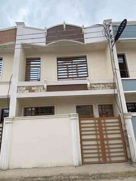 الآن في ديالى – بناء بالتقسيط
نقدّم لك خدمة بناء متكاملة بالتقسيط وبدون كفيل، وبشروط ميسّرة!

🛠️ خدماتنا تشمل: • بناء وإعادة إعمار الدور
• تهديم وتنظيف المواقع
• صب الأساسات وبناء الهياكل
• تسليم سريع حسب المواصفات المطلوبة

🔍 تفاصيل العمل الاحترافي: • تنظيف الأرض وفرش السبيس وحدله بجهاز اللفل
• رش الكلوردين لمكافحة الأرضة
• تأسيس شبكة مجاري بأنابيب ثقيلة ومنهولات مغلقة
• تنفيذ أسس بنظام الرفت وتسليح FF أو سوبر مع صب مقاوم
• بناء جدران بالطابوق الجمهوري ٩ إنج وارتفاع ٣ متر
• شبكة كهرباء وسقوف مسلحة بتوزيع هندسي وجسور مخفية
• تركيب فريمات الأبواب والشبابيك وتنفيذ شبكة سبالت

💰 نظام الدفع: نقداً أو بالتقسيط
📍 الموقع: ديالى / بعقوبة – تقاطع القدس – دور الزراعة
📞 للاستفسار:

***********
***********
