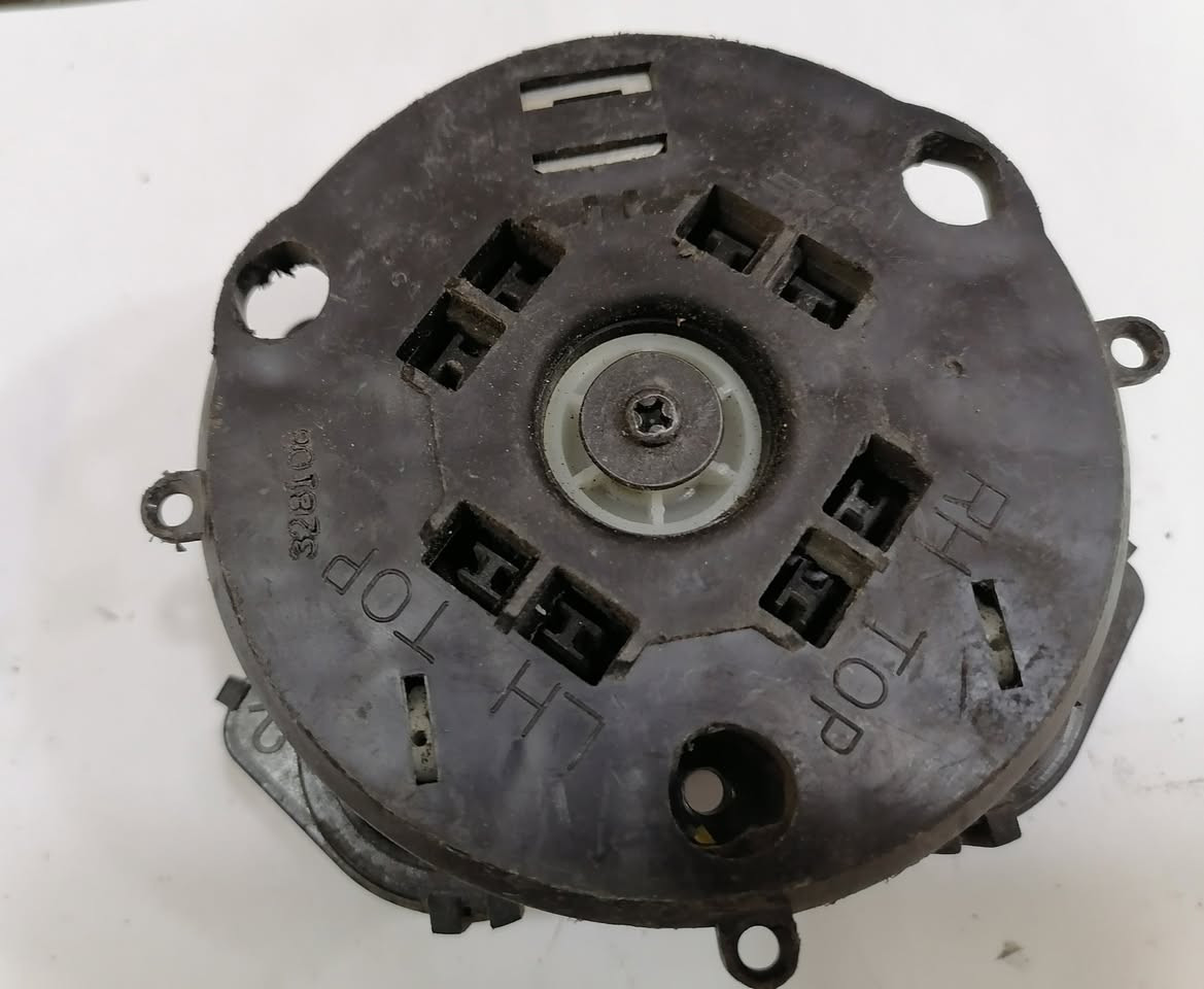 متوفر ماطور شفط وماطور وقاعده جامه مريا كيا كارنز ١٤ لحد١٩ اصلي تفصيخ حاويه بسعر مناسب جدآ لاتبدا دشلي ولا تروح للمصلحة تگدر تبدلهن بأيدك سعر القطه ١٠ الاف فقط واذا جمله او احد يشتغل بيهن على باب الله عندي كميه سعرهن يختلف للتواصل واتس ساب ***********
