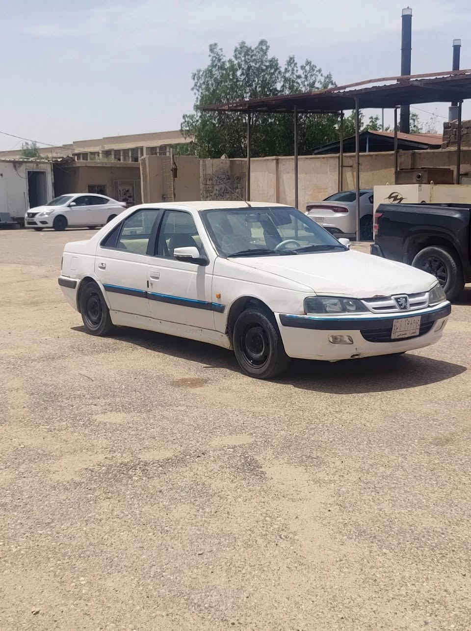 سلام عليكم بيجو بارص مديل 11 مكنيه توه مجفتها كيرها خير م̷ـــِْن •اللّـہ̣̥ تبريدها ويه السويج تخم تاير جديد حداديه نص عمر مكفوله بس بيها مبدل جاملق صفحت سايق جماليه غرفتها نضيفه للبيع او مراوس بصفره رقمي***********
