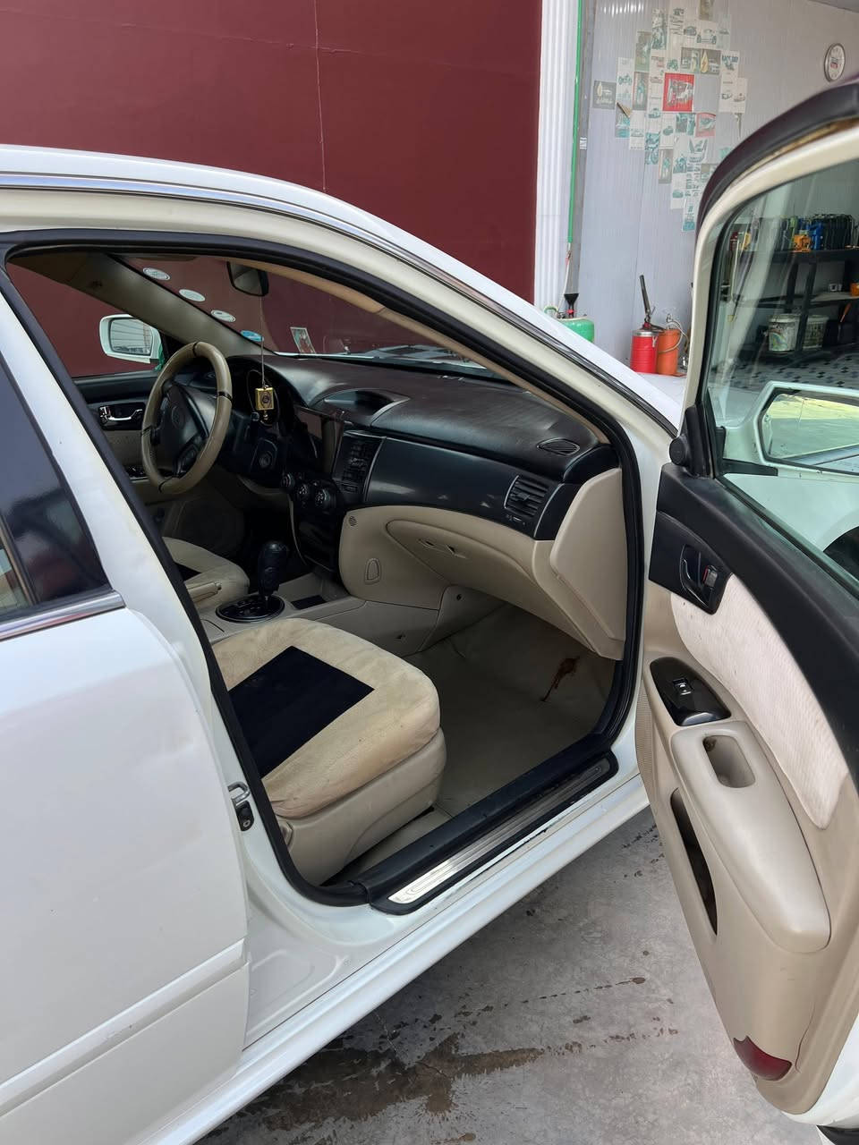 سلام عليكم للبيع كيا اوبتما
موديل 2009 وارد خليجي 
فول موصفات فتحت سقف

اشره  بلمري تحكم ستيران

شاشة كأمره حساس خلفي

كير مكينه حداديه جديدة
تبريد تدفئة شغال تخم تاير جديد
رقم بغداد سنويه 2030
مكان الناصريه الغراف
السعر   130 بيهه مجال 
للستفسار رقم ***********
***********
