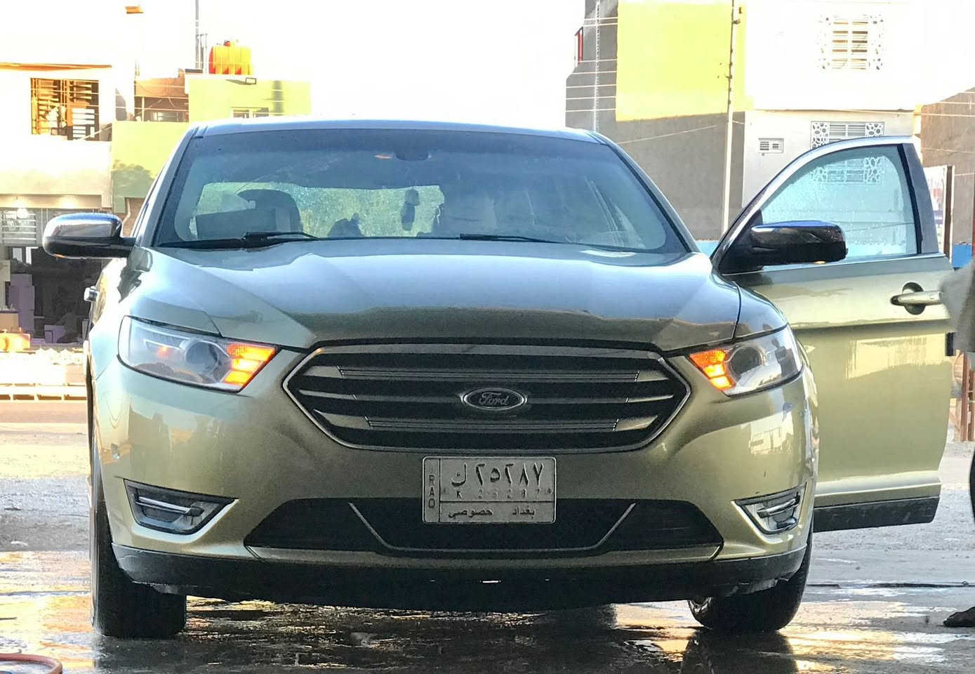 فورد تورس ٢٠١٣ فول مواصفات  ماشيه ١٢٠ 
سعرها ١١٢ 
رقم الهاتف ***********
