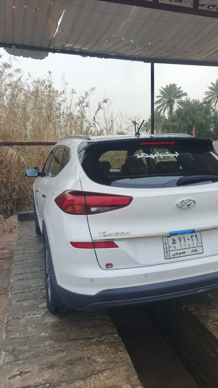 سلام عليكم سياره البيع توكسان مديل2020 سياره كفاله عامه بيها فقط بخشم البنيد بارد او  كير ومحرك كفاله عامه حداديه جديده موصفات 5عدسات كشنات جلد +كهربائيات شاشه فول موصفات سياره ماناقصه شي جاهزه لل اخير  رقم  التلفون ***********
