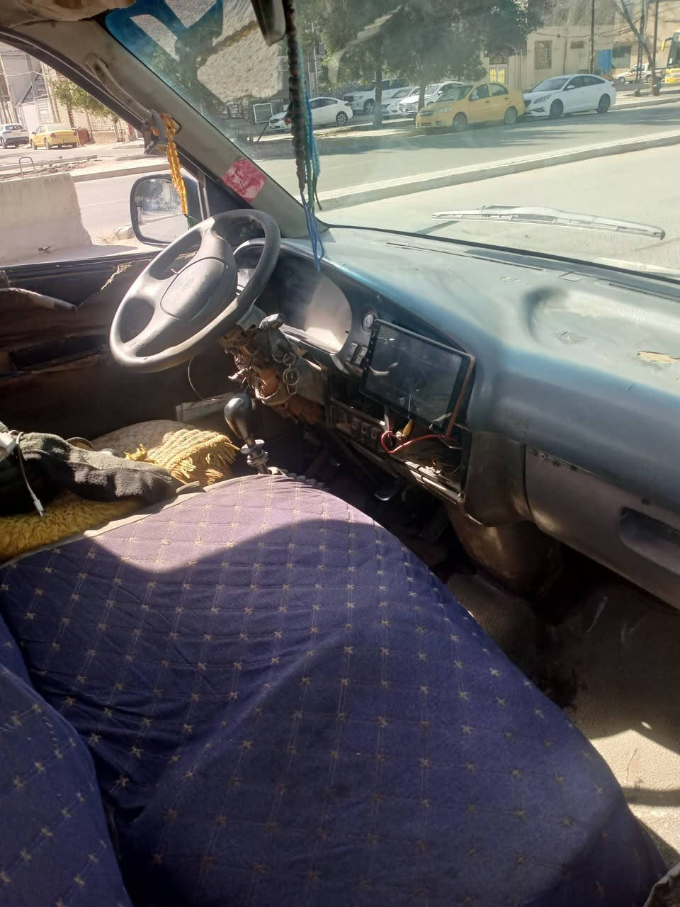 السلام عليكم سيارهالسلام عليكم سياره بريجو للبيع موديل 96مطلوبه مرور 500 هيئه مصفره مكينه وكير واكسن جديده تخم تاير جديد خط نيسان راعي الحصوه اني متكفل بلمداور سنويه26 شاصي  شايل نفسه صفحه عبري تعبان سياره كامله سعر 30وبيه مجال قليل وطلب على مشتري مرور  رقم الموبايل *********** مكان نجف مراوس فتون لو جنبي
