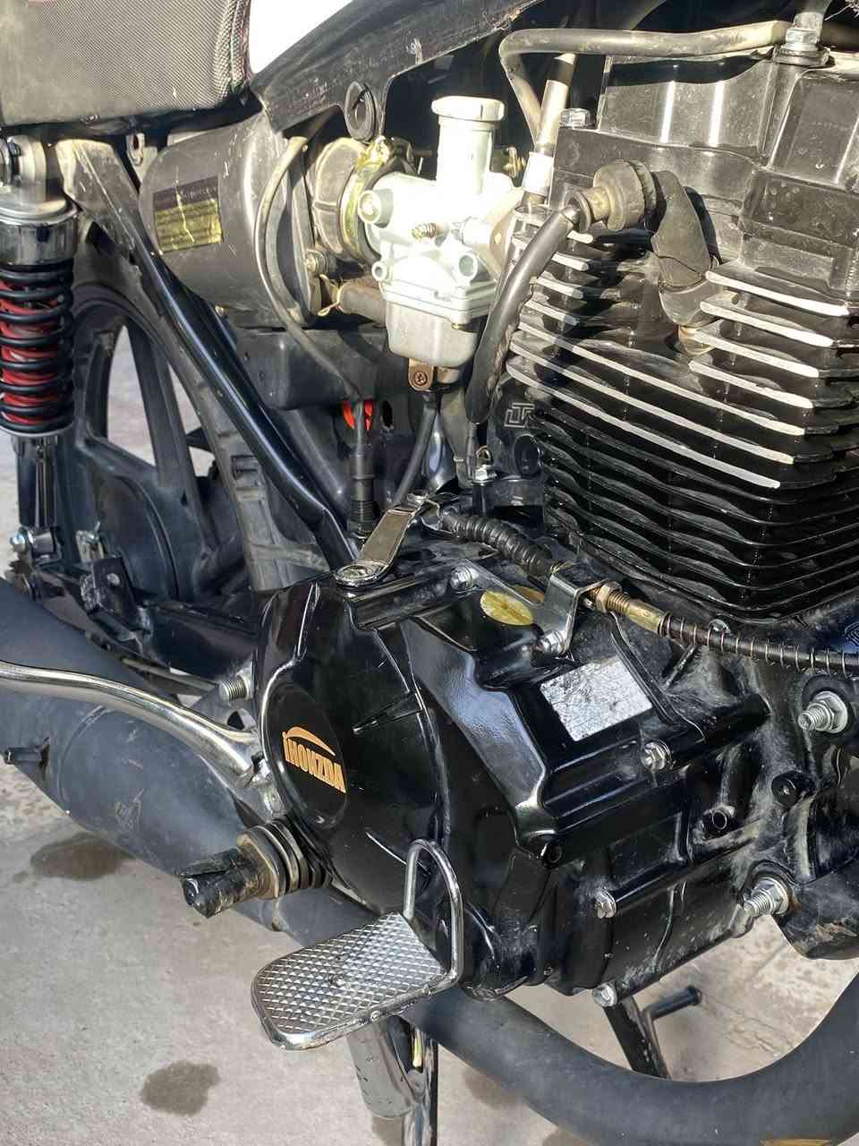 السلام وعليكم
دراجة هوندازة من شركة دايوان مكينة 200
مرقمة بغداد نكليزي مكينة مكفولة مناقصها ايشي غير الصفاحيات مراوس بدايوان او بوكسر مرقم مكاني بغداد *********** وهذا رقمي
بي واتساب
