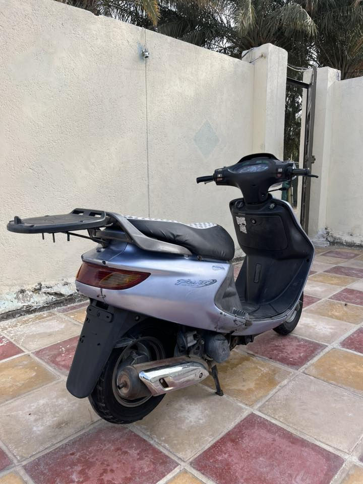 السلام عليكم دراجه فراشه(140)للبيع
حاويه مامفتوحه على الفحص صارله 4 اشهر 
طالعة من الوكيل وماطالع بيه هواي السعر خاص 
رقمي *********** فقط واتساب
