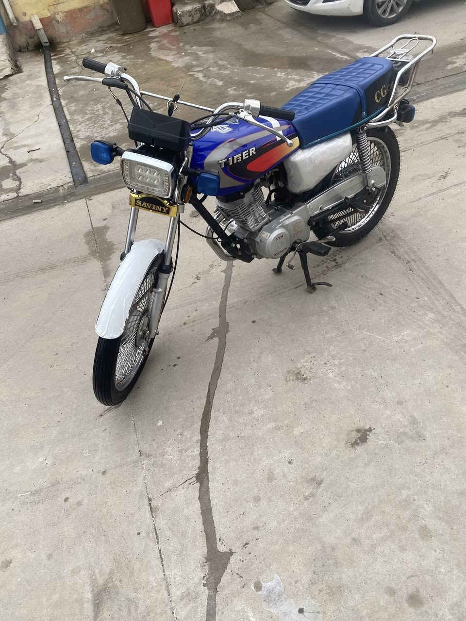 سلام عليكم شباب دراجه 2020 شرط لاصرف لا بخار شلعه معدل فولل تاكل الشارع كهربائي كله شغاله اشاير لايت كله شغاله صالصنه صوت تايكر اصلي  دراجه شرط تجي تفحص وتاخذ متواجد ع نت او اتصال ***********سعر 480وبي مجال
