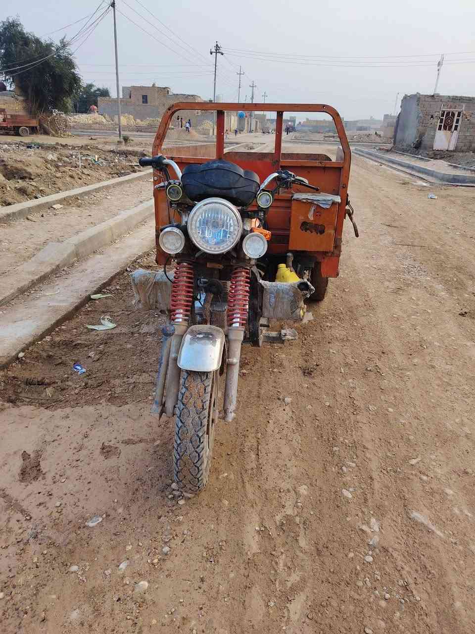 سلام عليكم متاح ستوته يفان صوليات كامله ستوته جاهزه وماناقصه شي السعر 1600 وبيه مجال شراي بخدمته
***********
