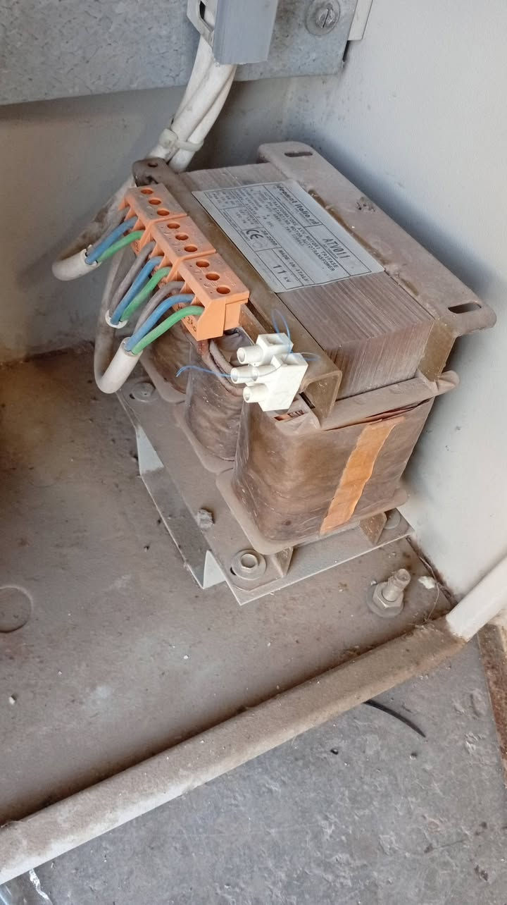 سلام عليكم بورد للبيع ما اعرف مال شنو سعره مناسب/***********
