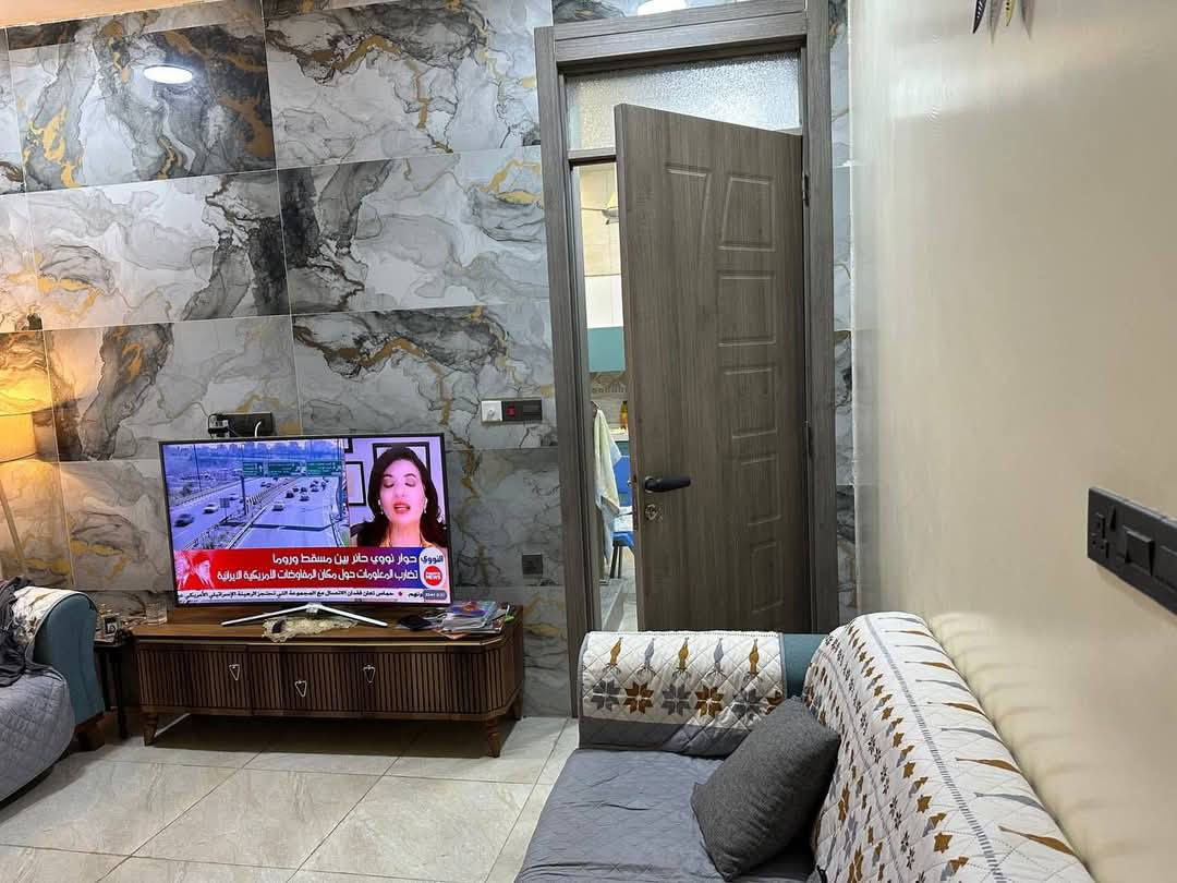 الدار للبيع زراعي مال حجاج البرزنجيه بيه إنذار كاتب عدل
 🏠🏠🏠🏠🏠🏠🏠
مساحه (65) متر 
واجه (4.50) 
سيارتك بابك فرع مغلق وهادء
بناء سنه) ٢٣ ٢٠٠) 
السعر 130
🏠🏠🏠🏠🏠🏠🏠
طابق لارضي يحتوي على كراج صغير صاله وبطخ وخدمات ومنور وغرفة نوم 
طابق الثاني يحتوي على غرفتين نوم وخدمات 
طابق الثالث بيت ونهر وسطحين
🏠🏠🏠🏠🏠🏠🏠
العنوان سبع أبكار خلف سوك السمجه وطريق الثاني قريب على خلف المعارض
🟥🟥🟥🟥🟥🟥🟥🟥
يمكنكم إرسال عروضكم العقارية ( اراضي _ دور _ عمارات وكل ما يتعلق بالعقار ) ما عليكم سوىى ارسال المعلومات برسالة واذا كان متوفر صور للعقار لعرضها في المكتب وعلى صفحتنا على الفيس والله الموفق
نسبة الدلالية / 1 /بل 100
🔶🔶🟣🔺🔻🟣🟨🟥
للاستفسار أكثر تفظل اتصل خاص دلال بغداد للعقار


**إذا كنت صاحب هذا الإعلان وتريد حذفه لأي سبب، رجاءا أرسل رسالة إلى الدعم الفني**