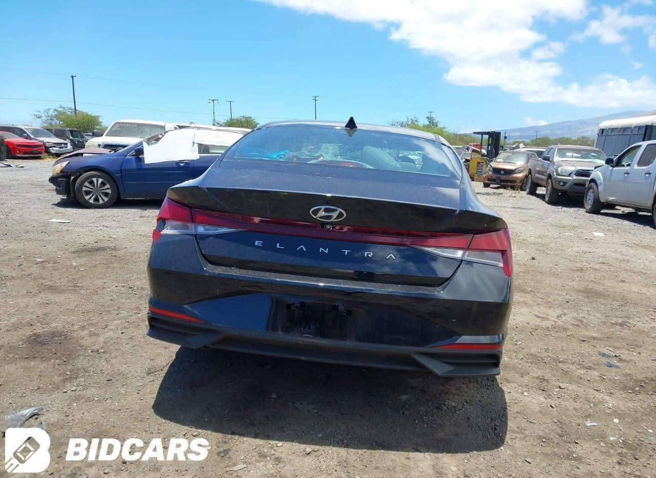 من رخصت الادمن..... سلام عليكم شباب....  النترا امريكي ٢٠٢٣ فول عده الفتحه زيرو ماشيه ١٧ الف حقيقي رقم بغداد الإنكليزي بأسمي.. لتنويه لسياره ع ايدي رقمتها حادثها مرفق بالمنشور وسياره ليبل واحد عده باب السكن مبدل وبيها بارد ومكفوله لغود وشواصي وايرباكات البرده فقط طاكات دشبول ودركه سليمات مكينه ٢٠٠٠ دوش كير ٣ انظمه قياده نيرمل وسمارت وسبورت رادارات جانبيه وخلفيه وتوقف ذاتي اتو للخلف صندوق ذكي عند الاقتراب بصمه تشغيل عن بعد بصمه أبواب وصندوق لدات ترحيب بيدات الابواب تبريد تدفئه شغالات تخم تاير جديد مال الشركه تحكم ستيرن جهتين شاشه اعطال كار بلي سيارة مرتبه بالعافية ع لياخذه وبيه ملاحظات بسيطه مكان السيارة بغداد السيديه السعر(136) ورقه تحياتي الكم اسف ع الاطاله....للإستفسار ***********
