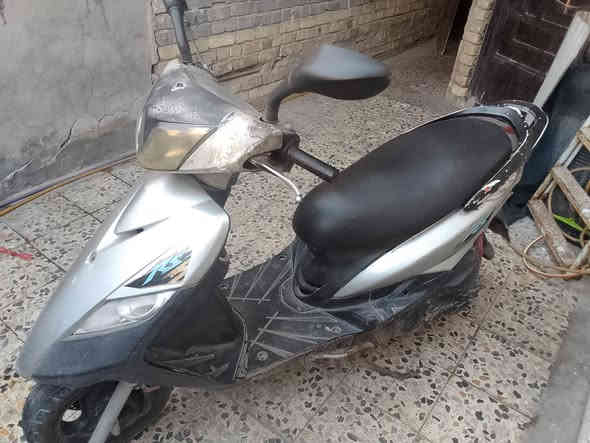 سلام عليكم عندي دراجه ثعلب140كلشي شغال دبلات جددمكينه حلوه بس نقص تريشه جهةالستاندالصفح السعر450 وبيها مجال بيع اومراوس بدراجه 60والفرق حسب القناعه مكاني بغداد الشعب حي سومر شارع المدارس ***********اسامه اسامه البنداوي
