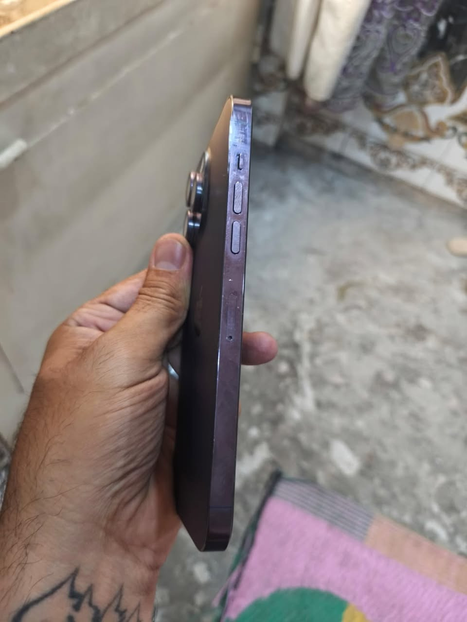 ايفون 14برو ماكس كفاله وضمان اي شخط مابي 

ذاكره 512

بطارية 82بلاديه

شرق اوسط 

شريحه فعليه 
فقط شاحنه اصليه موجودة وجديدة 

سعره900

مكاني بغداد
*********** وتساب
